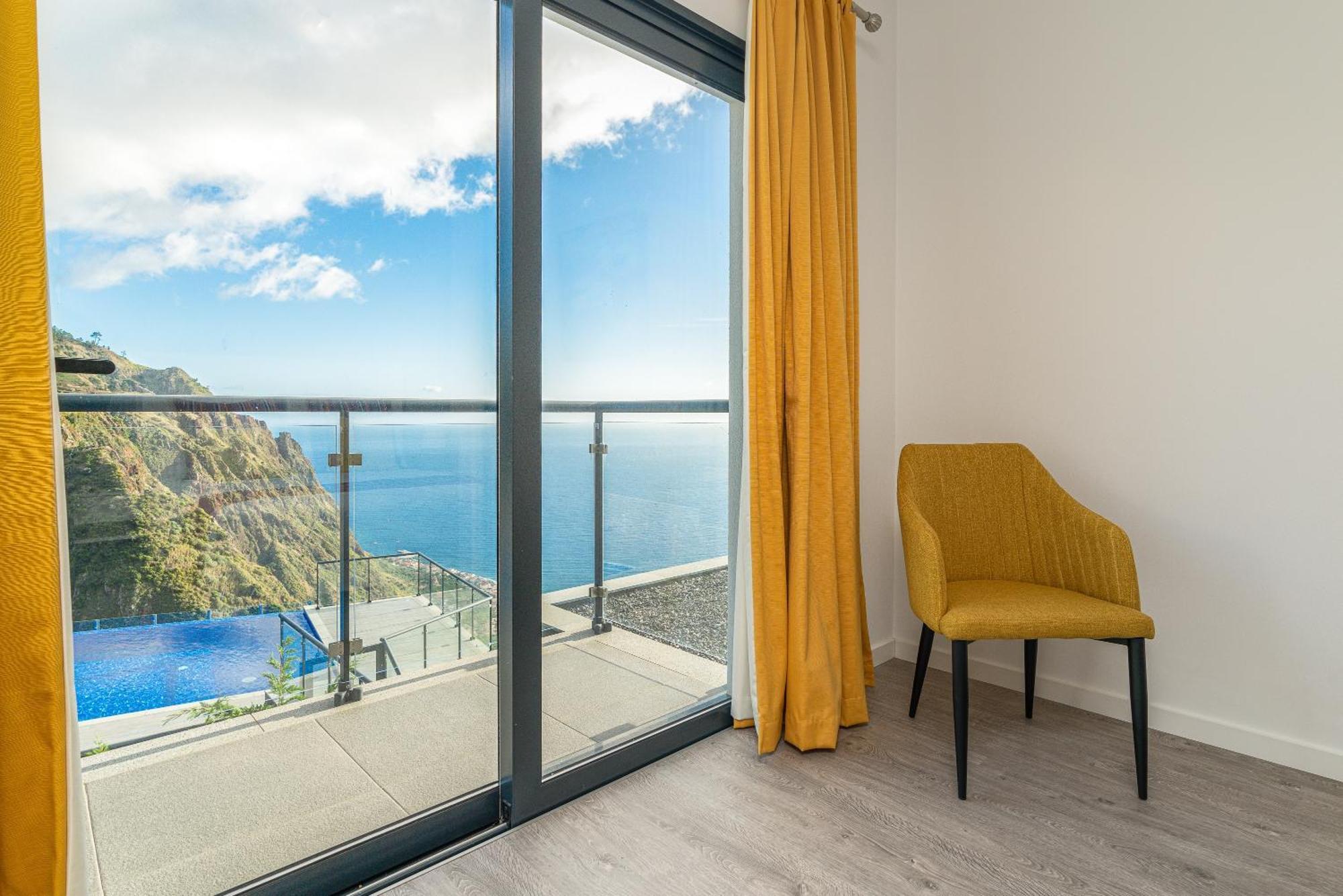 Ourmadeira - Sunset Cliff Villas, Contemporary *