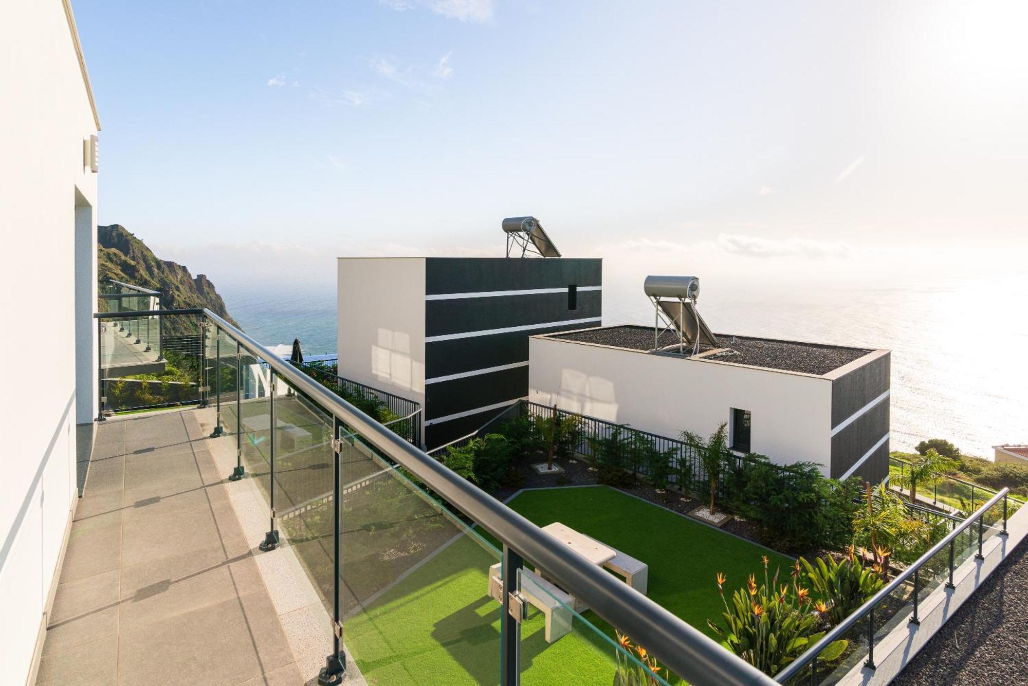 Ourmadeira - Sunset Cliff Villas, Contemporary Villa